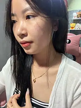 Linne6789 online show from May 2026 03:44:02 PM