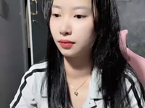 Linne6789 online show from March 2026 07:43:02 PM