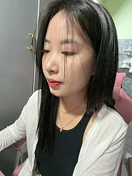 Linne6789 online show from May 2026 03:21:02 AM