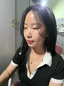 Linne6789 online show from May 2026 04:29:02 PM