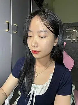 Linne6789 online show from May 2026 04:55:01 PM