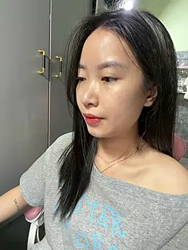 Linne6789 online show from May 2026 04:38:01 AM