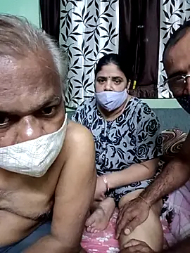 HoneyHush online show from March 2026 05:25:02 PM