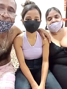 HoneyHush online show from April 2026 06:19:02 AM