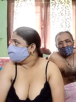 HoneyHush online show from February 2026 05:51:01 AM