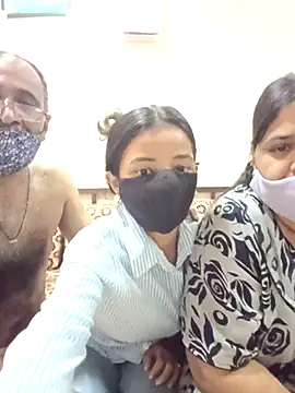 HoneyHush online show from April 2026 09:22:02 AM