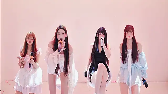 Snapshot of CC-0606 chatting on February 2026 09:47:01 AM CC-0606 online show from February 2026 09:47:01 AM