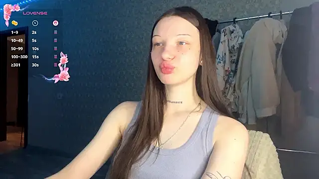 LumPetal online show from March 2026 03:46:01 AM