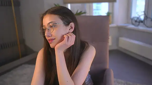 PamTrower online show from February 2026 04:30:01 AM