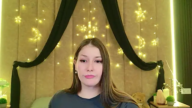 Anora Mills online show from March 2026 07:52:01 AM