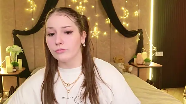 Anora Mills online show from March 2026 05:39:02 AM