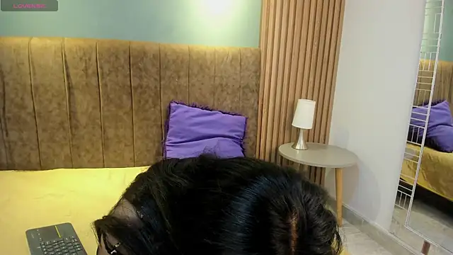 HannaWen  online show from April 2026 01:59:01 PM