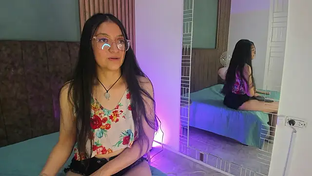 HannaWen  online show from February 2026 08:00:01 PM