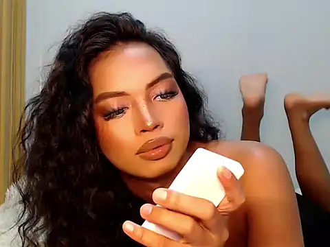 Snapshot of girlyteengrl chatting on February 2026 01:35:02 PM girlyteengrl online show from February 2026 01:35:02 PM