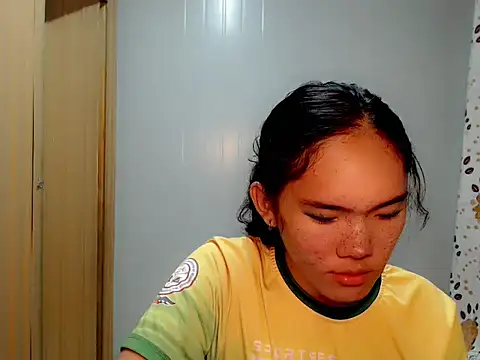 Snapshot of girlyteengrl chatting on February 2026 04:46:02 PM girlyteengrl online show from February 2026 04:46:02 PM