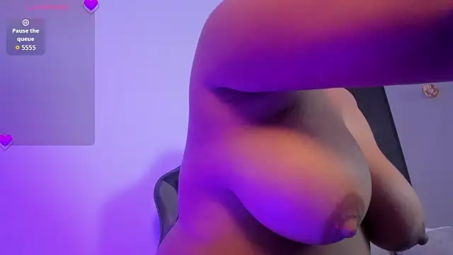 sophia solerr online show from March 2026 02:37:01 AM