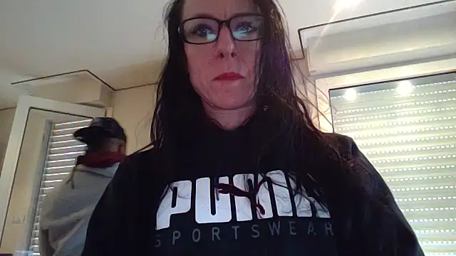 Snapshot of FITGIRL-MAEVA chatting on February 2026 09:19:01 AM FITGIRL-MAEVA online show from February 2026 09:19:01 AM