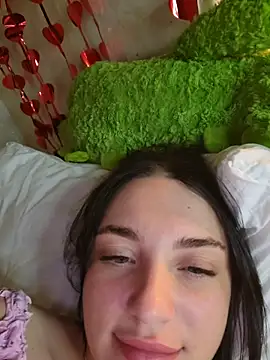 Snapshot of HotDevilGirl_ chatting on February 2026 07:03:01 PM HotDevilGirl online show from February 2026 07:03:01 PM