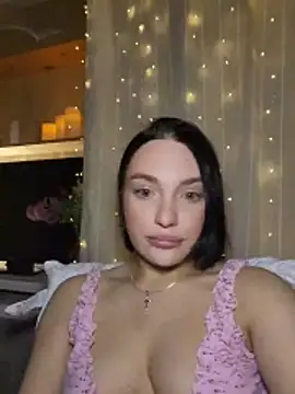 Snapshot of HotDevilGirl_ chatting on February 2026 04:17:02 PM HotDevilGirl online show from February 2026 04:17:02 PM