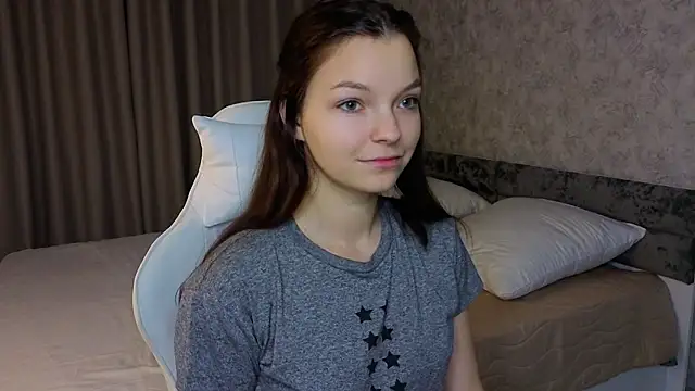 Snapshot of ElizaPizza chatting on May 2026 07:33:02 PM ElizaPizza online show from May 2026 07:33:02 PM