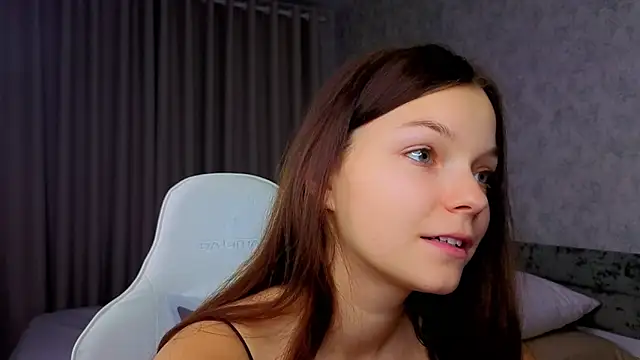 Snapshot of ElizaPizza chatting on May 2026 06:09:01 PM ElizaPizza online show from May 2026 06:09:01 PM