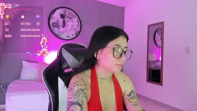 Snapshot of charlottee27_ chatting on June 2026 01:55:01 AM charlottee27 online show from June 2026 01:55:01 AM