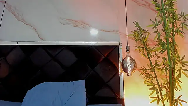 IrinaVoshh  online show from April 2026 07:58:02 PM