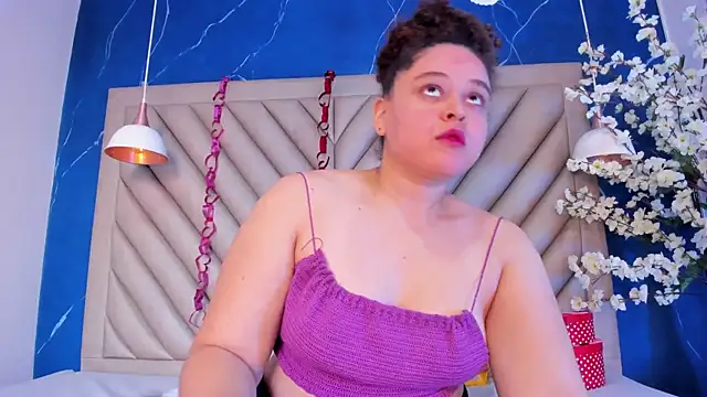 IrinaVoshh  online show from April 2026 07:06:02 PM