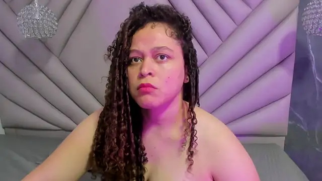 IrinaVoshh  online show from February 2026 07:25:01 PM