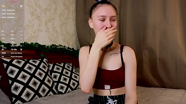 AuburnConfetti online show from February 2026 06:41:01 PM