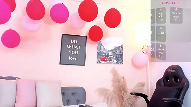 Snapshot of victoriazans chatting on February 2026 03:40:01 AM victoriazans online show from February 2026 03:40:01 AM