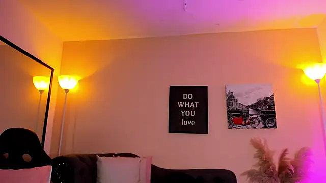 Snapshot of victoriazans chatting on February 2026 03:28:01 AM victoriazans online show from February 2026 03:28:01 AM