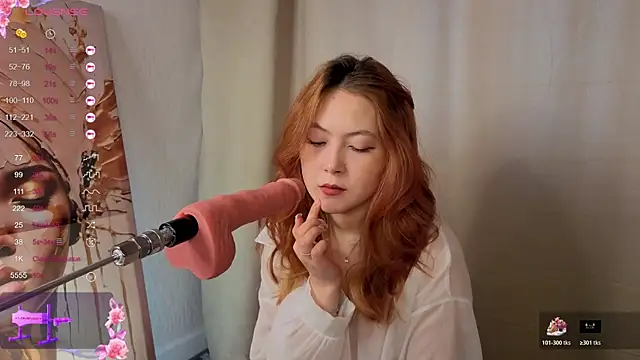 GoddamnSheSoHot online show from April 2026 02:33:01 PM