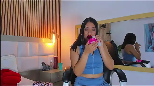 Snapshot of Georgia_Vega chatting on February 2026 07:27:01 PM Georgia Vega online show from February 2026 07:27:01 PM