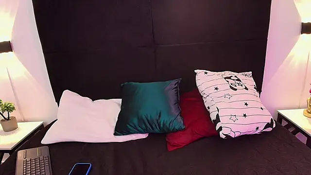 JacoVelvet online show from February 2026 12:49:01 PM