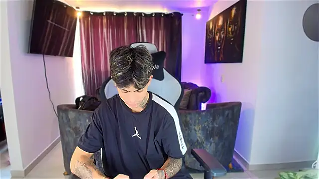 miguel aguirre  online show from February 2026 12:57:02 PM