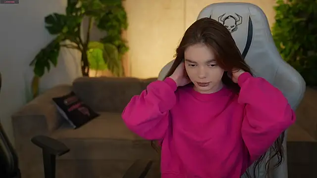 Snapshot of Zlata_Sky chatting on November 2025 11:36:02 AM Zlata Sky online show from November 2025 11:36:02 AM