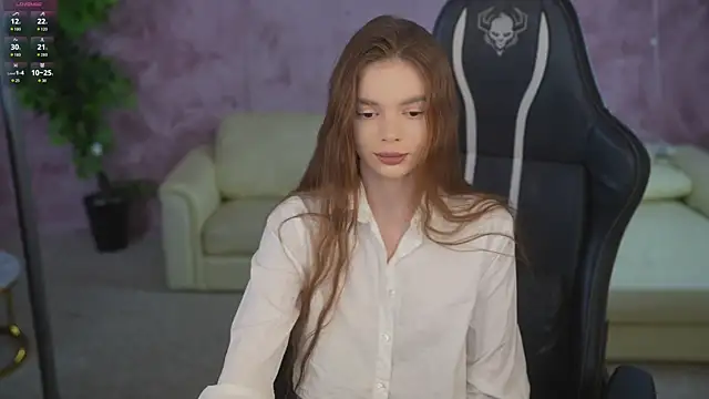 Snapshot of Zlata_Sky chatting on November 2025 03:49:01 PM Zlata Sky online show from November 2025 03:49:01 PM