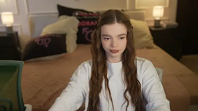 Zlata Sky online show from May 2026 02:44:02 PM