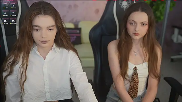 Snapshot of Zlata_Sky chatting on November 2025 03:23:02 PM Zlata Sky online show from November 2025 03:23:02 PM