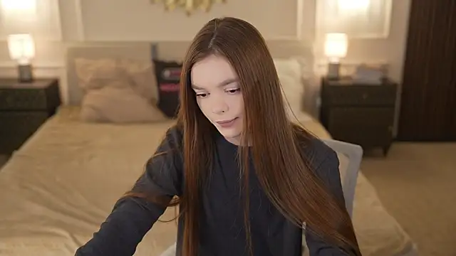 Snapshot of Zlata_Sky chatting on November 2025 03:34:01 PM Zlata Sky online show from November 2025 03:34:01 PM