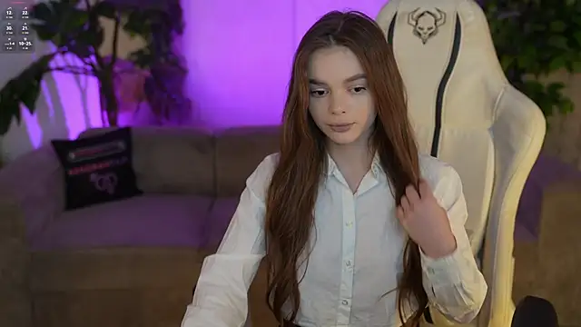 Snapshot of Zlata_Sky chatting on November 2025 07:29:02 PM Zlata Sky online show from November 2025 07:29:02 PM