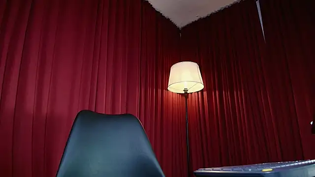 Snapshot of Sharlotte__1 chatting on April 2026 11:35:01 AM Sharlotte 1 online show from April 2026 11:35:01 AM
