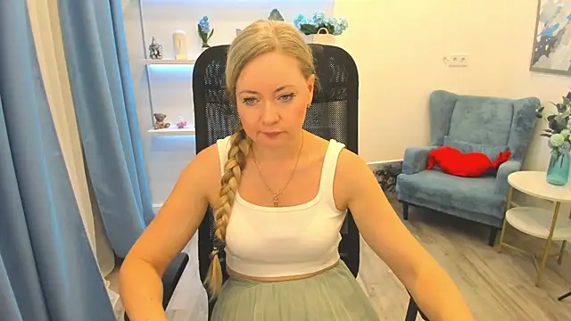 Snapshot of CharlotteKerti chatting on July 2026 11:38:02 AM CharlotteKerti online show from July 2026 11:38:02 AM