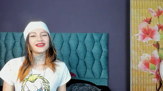 Lia tomson online show from April 2026 07:31:01 PM