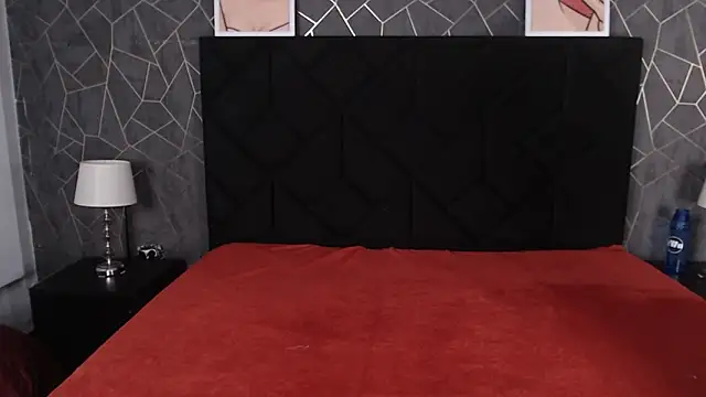 Lia tomson online show from April 2026 07:58:02 PM