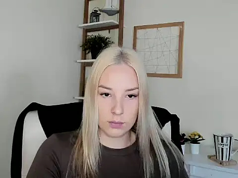 VelvetAngela online show from February 2026 07:04:01 AM