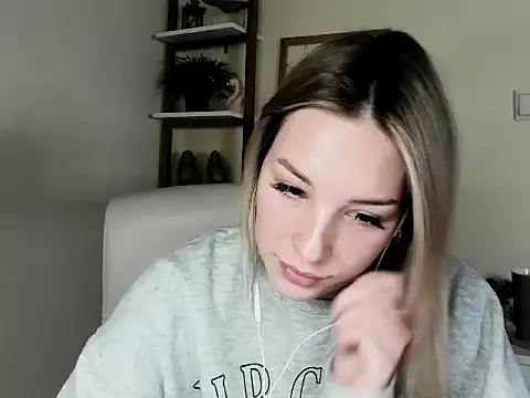 VelvetAngela online show from February 2026 07:52:02 AM