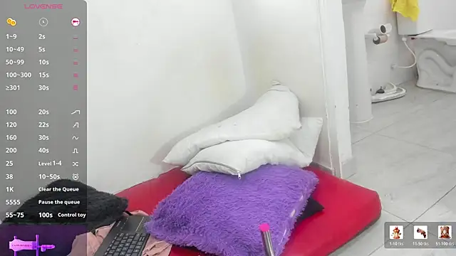 Snapshot of mature_gold1 chatting on April 2026 12:17:02 PM mature gold1 online show from April 2026 12:17:02 PM