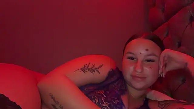 Snapshot of MissSophhh chatting on February 2026 03:28:02 AM MissSophhh online show from February 2026 03:28:02 AM